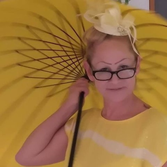 Meet your Posher, Gabrielle - Picture 1 of 1